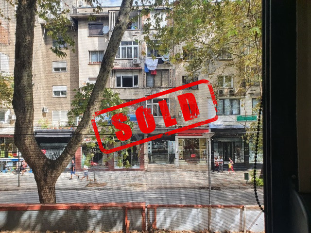 Apartament per shitje ne rrugen Myslym Shyri ne Tirane.&nbsp;
I pozicionuar ne katin e dyte me pamj